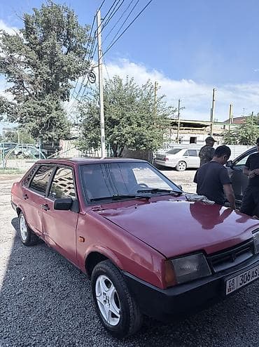 вас 2109: ВАЗ (ЛАДА) 2109: 1993 г., Хэтчбэк — 1