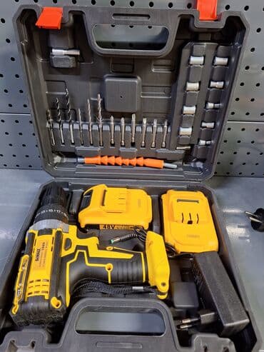 шуруповерт макита цена: Шуруповерт щеточный фирма: макита Среднее качество! два аккумулятора — 3