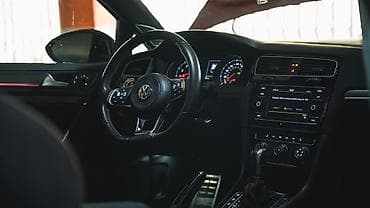 Продажа авто: Volkswagen Golf GTI: 2020 г., Робот, Бензин, Хэтчбэк — 4