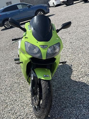 Унаа: Спортбайк Kawasaki, 600 куб. см, Бензин, Чоңдор үчүн, Колдонулган — 1
