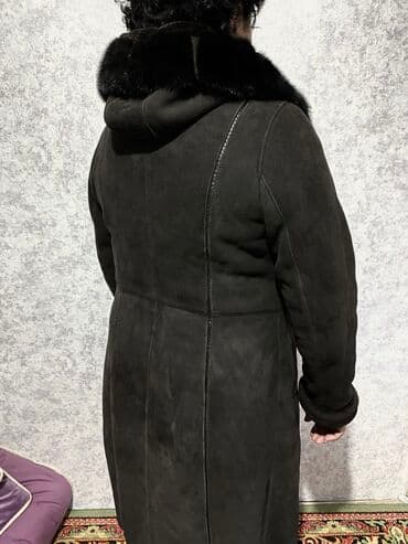 срочно продаю в связи с переездом: Продаю натуральную дубленку с натуральным мехом в отличном состоянии — 4