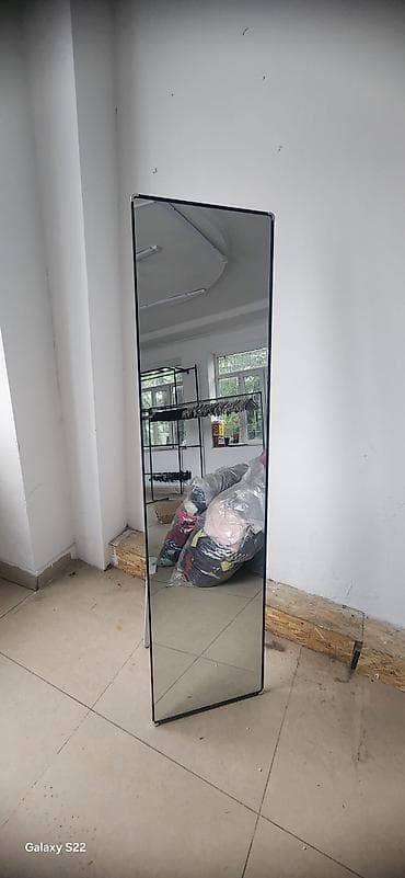 весы грузовые напольные: Торговое оборудование для магазина одежды Комплект включает: - — 4