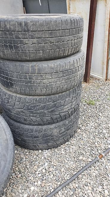 Комплект из 4 автомобильных шин без дисков. Основные характеристики