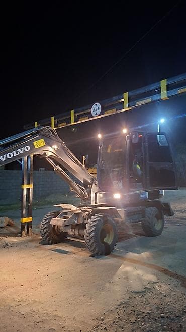 one construction: Услуги экскаватора | Водопровод, Планировка участка, Демонтаж — 1