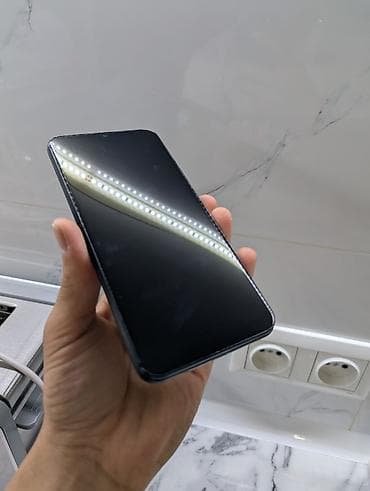 s23 plus: Samsung Galaxy A20, Б/у, 32 ГБ, цвет - Зеленый, 2 SIM — 2