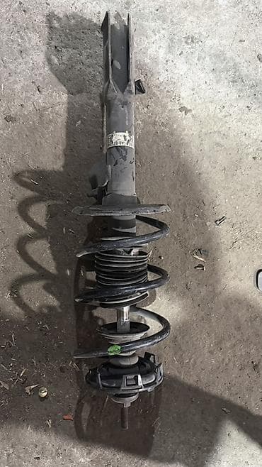 пружина амортизатора: Передний амортизатор Honda — 1