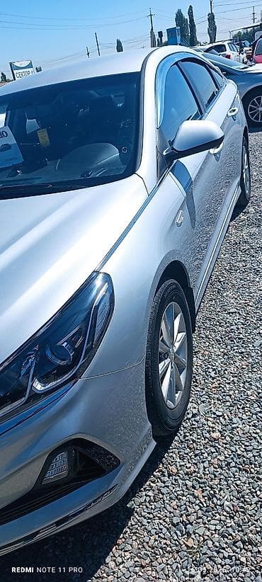 Hyundai Соната, серебристый лифтбек. Кузов и экстерьер: - Лифтбек с