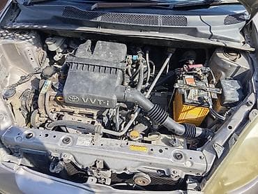 рага на авто: Toyota Vitz: 2003 г., 1.3 л, Вариатор, Бензин, Хетчбек — 2