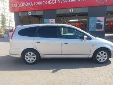 срочно продам авто в связи с переездом: Honda Stream: 2001 г., 1.7 л, Автомат, Бензиновая, Минивэн — 3