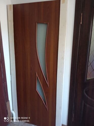 дверь деревянные: Двери в частный дом, Дерево, Со стеклом, Российская, цвет - Коричневый, Б/у — 1