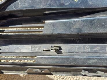 кызыл кия дракон: Решетка радиатора Nissan 2003 г., Б/у, Оригинал — 7