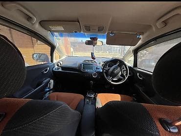 фит двигателя: Honda Fit: 2012 г., Вариатор, Гибрид, Хэтчбэк — 4