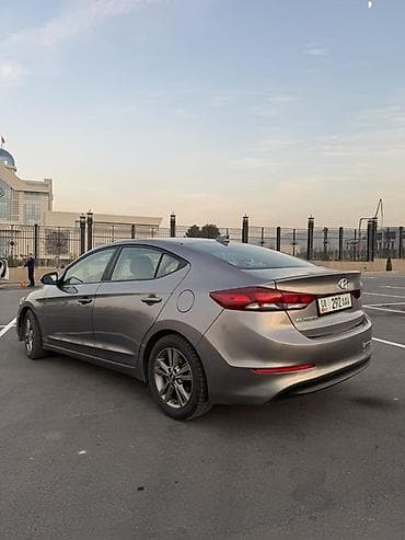 Hyundai Elantra: 2019 г., 2 л, Автомат, Бензин, Седан — 5
