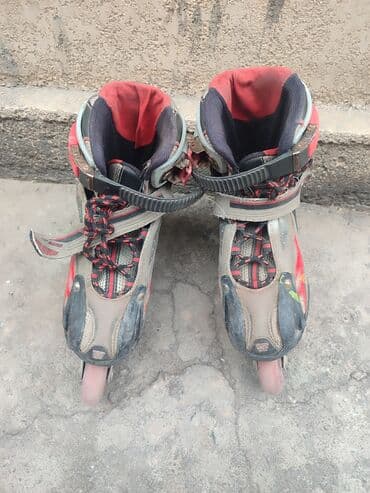 продаю ролик: Продаю Роликовые коньки Inline, 4‑колесные на каждой ноге. Размер — 4