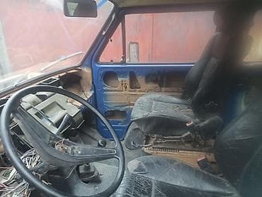 te 37: Volkswagen Transporter: 1987 г., 1.8 л, Механика, Бензин, Бус — 6