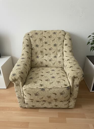 надувной матрос: Мягкое кресло с подлокотниками, обитое тканью с цветочным рисунком — 2