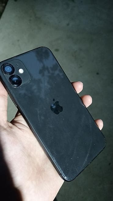 IPhone 11, Б/у, 64 ГБ, Черный, Защитное стекло, 75 % — 1