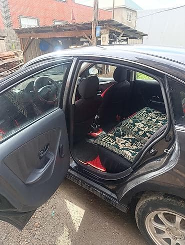 Nissan Almera: 2015 г., 1.6 л, Механика, Бензин, Седан — 5