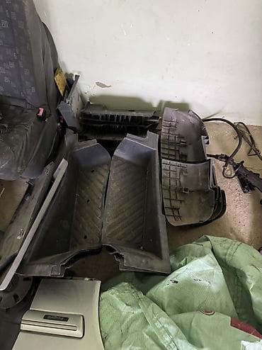 гузгу: Запчасти для Mercedes-Benz Sprinter (примерно серии 313 CDI, по — 3