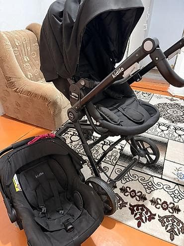 каляска для двойняшек: Коляска, Другой бренд, цвет - Черный, Б/у, Платная доставка — 2