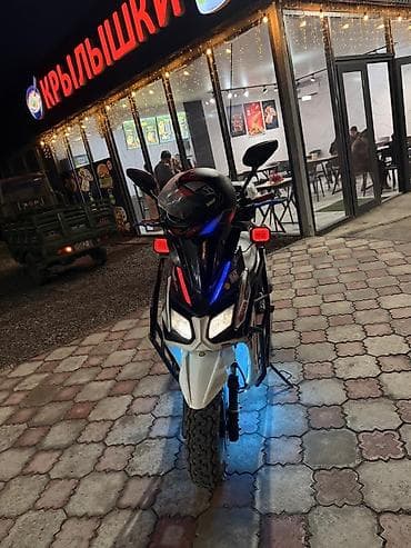 Тип скутера 175 куб. см, Бензин, Б/у