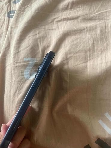 aйфон x: IPhone 17 Pro, Синий, Защитное стекло, 93 % — 2