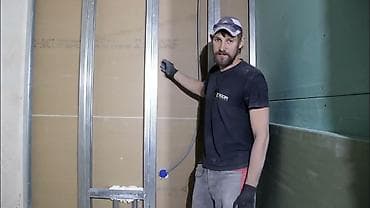 Перегородки . обшивка стен гипсокартоном. електромонтажные работы с