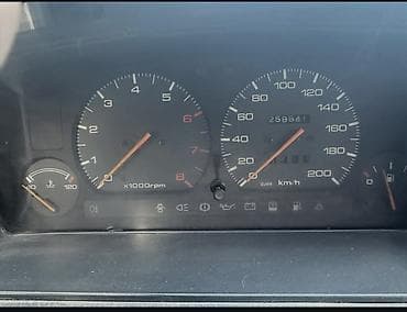 mazda 3 2005: Mazda 626: 1991 г., 2 л, Механика, Бензин, Универсал — 4