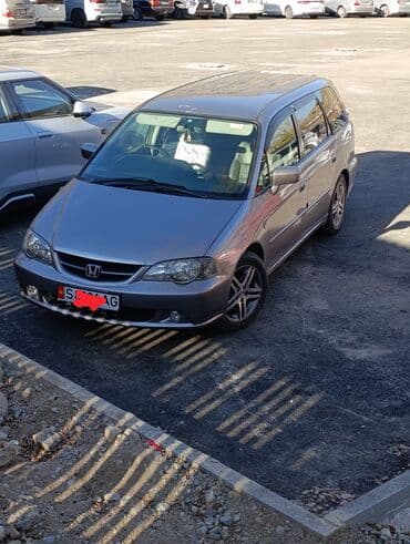 продаю шины на спринтер: Honda Odyssey: 2002 г., 2.3 л, Автомат, Бензиновая, Минивэн — 6