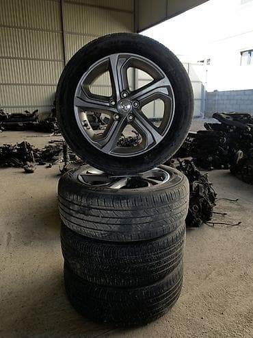 Колеса в сборе 215 / 55 / R 17, Лето, Комплект, Легковые, Литые, отверстий - 4