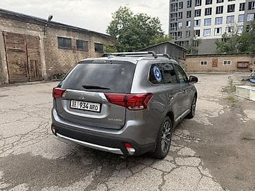 4runner 2017: Mitsubishi Outlander: 2017 г., 3 л, Автомат, Бензин, Кроссовер — 4