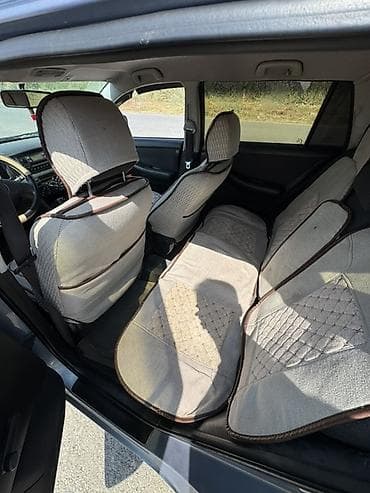 lexus 300 is 2002: Toyota Corolla: 2002 г., 1.6 л, Автомат, Бензин, Универсал — 5