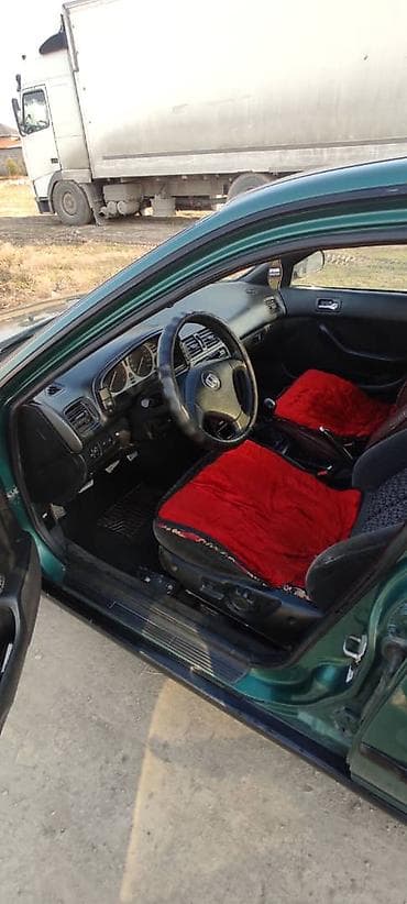 Продажа авто: Honda Accord: 1995 г., Механика, Бензин — 4