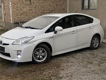 Toyota Prius: 2011 г., 1.8 л, Вариатор, Гибрид, Лифтбек