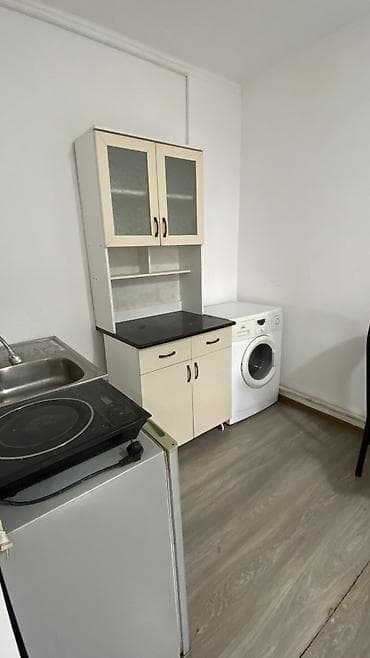 Комнаты: 28 м², С мебелью — 1