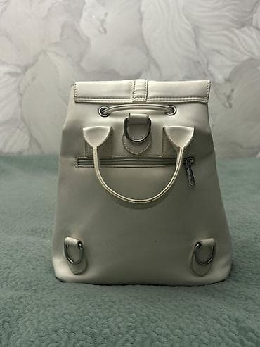 сумок: Стильный городской рюкзак-мешок, цвет молочный (айвори). Особенности — 3