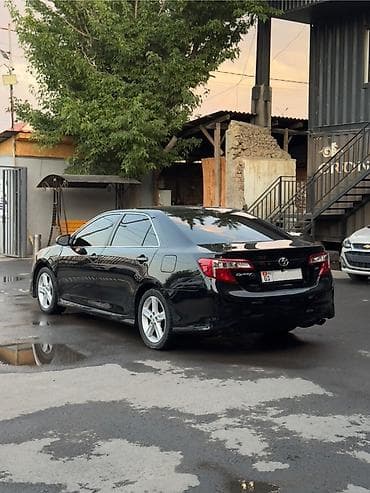 камри 18: Toyota Camry: 2012 г., 2.5 л, Автомат, Бензин, Седан — 6