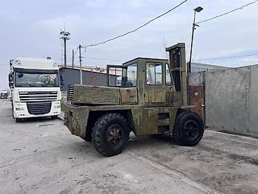 вилочный погрузщик: Грузовик — 3