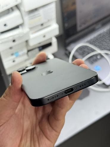dj controller: IPhone 15, Б/у, 128 ГБ, Черный, Защитное стекло, Чехол, 88 % — 5