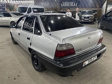 машина daewoo nexia: Daewoo Nexia: 2002 г., 1.5 л, Бензин, Седан — 4