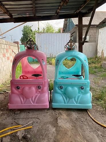 детские машинки для катания: Детский электрокар, Б/у — 1
