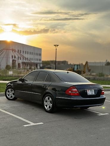 Mercedes-Benz E-Class: 2004 г., 3.2 л, Автомат, Бензин, Седан — 3