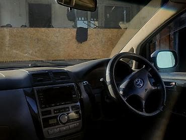 джели авто: Toyota Ipsum: 2003 г., 2.4 л, Автомат, Бензин, Минивэн — 9