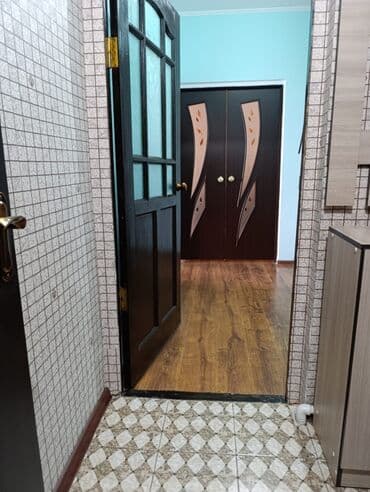 квартира жер уй арча бешик: 3 бөлмө, 81 м², 105-серия, 8 кабат, Эски ремонт — 1