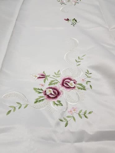 ручная работа салфетка на стол: Продаю скатерть. Новая. Производство Турция. Размер 180×360. В — 2