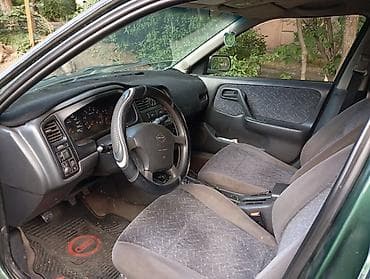 Транспорт: Nissan Primera: 1996 г., 1.4 л, Механика, Бензин, Седан — 5