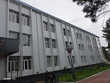 Аренда офисов, 1000 м², В административном здании