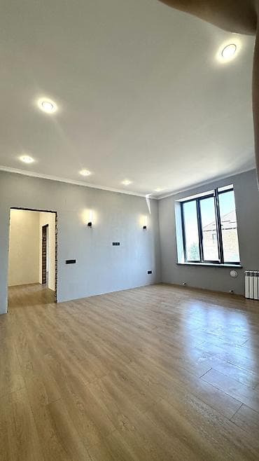 жумабека 239: 🏡 ПРОДАЖА ДОМА / КОММЕРЧЕСКОГО ОБЪЕКТА — 256,7 м² 📐 Общая площадь — 10
