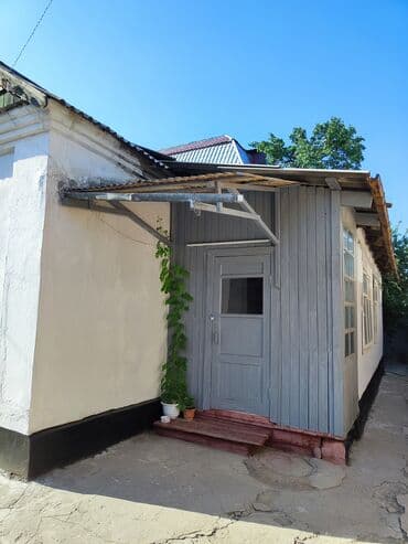 продаю дом мкр учкун: Дом, 100 м², 6 комнат, Собственник, Старый ремонт — 3