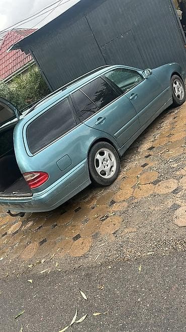 Mercedes-Benz E-Class: 2002 г., 2.7 л, Автомат, Дизель, Универсал — 1